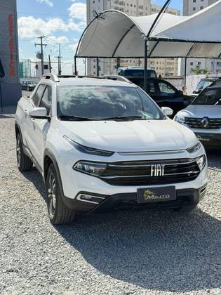 FIAT TORO 2.0 16V TURBO DIESEL FREEDOM 4WD AT9 FIAT TORO 2.0 16V TURBO DIESEL FREEDOM 4WD AT9